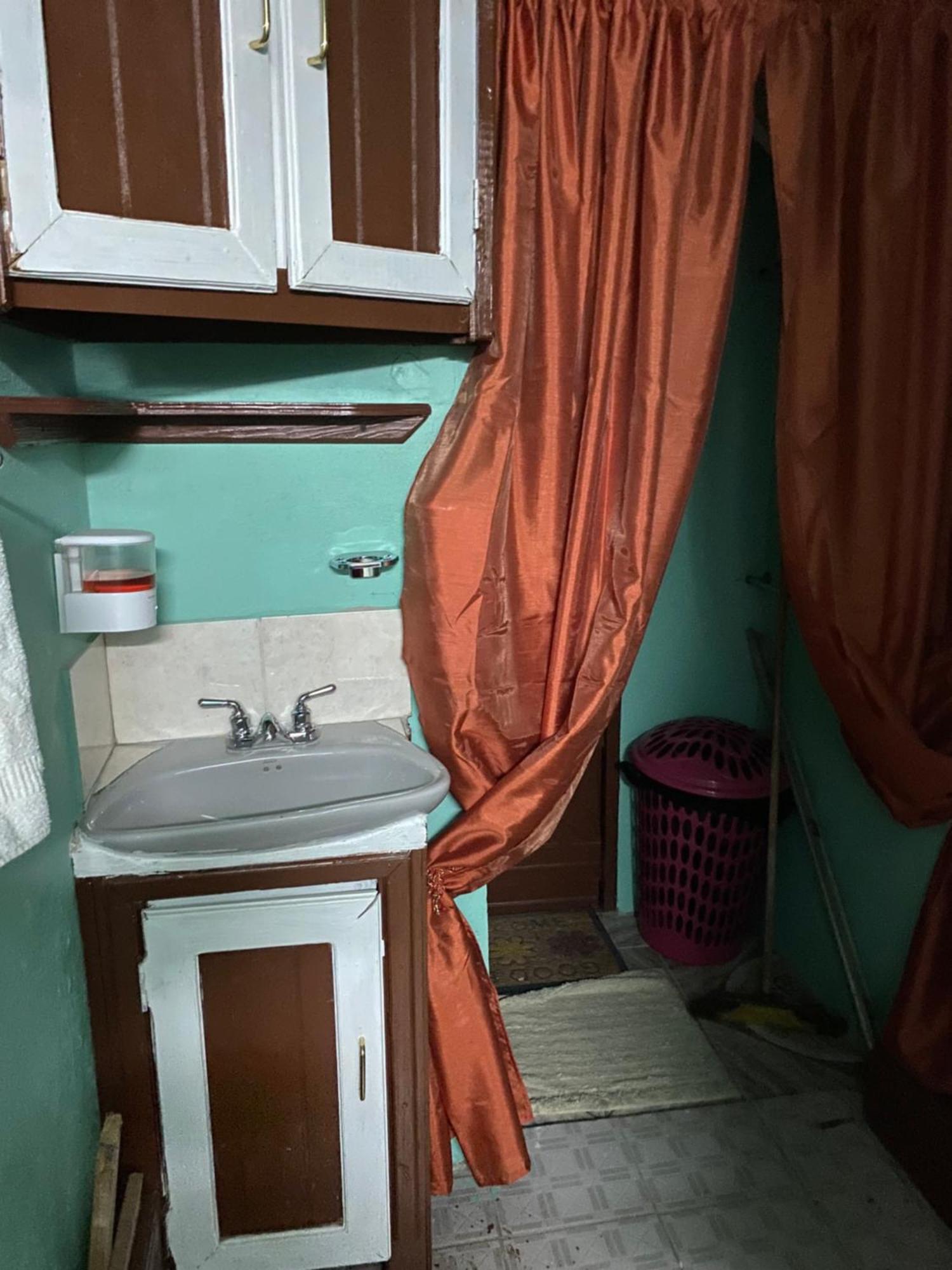 Anne'S Homestay Banse Buitenkant foto